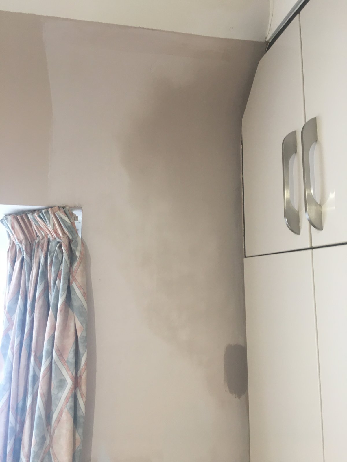 Bay window felt problem causing damp on bedroom wall? DIYnot Forums