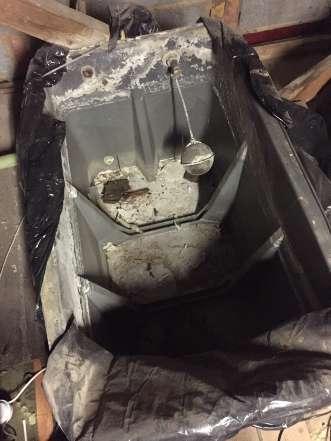 Empty Loft Water Tank DIYnot Forums