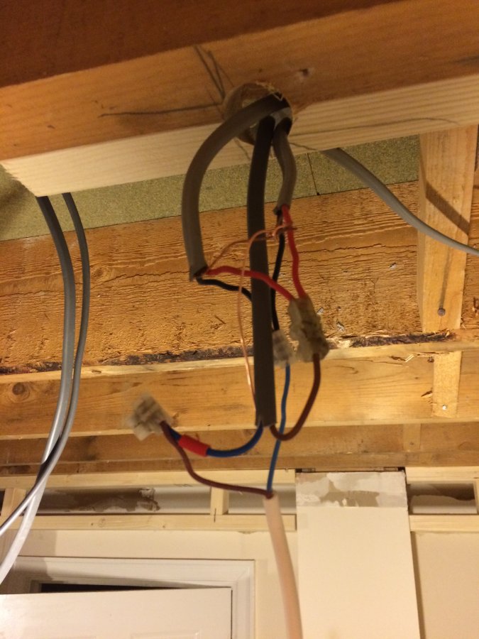 Problem Lights not working upstairs DIYnot Forums