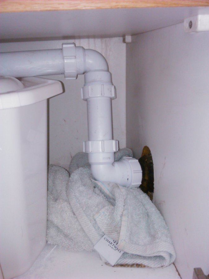 Kitchen sink waste pipe DIYnot Forums