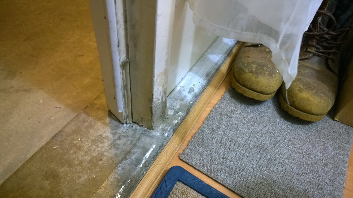 Loose door frame, how to fix?? DIYnot Forums