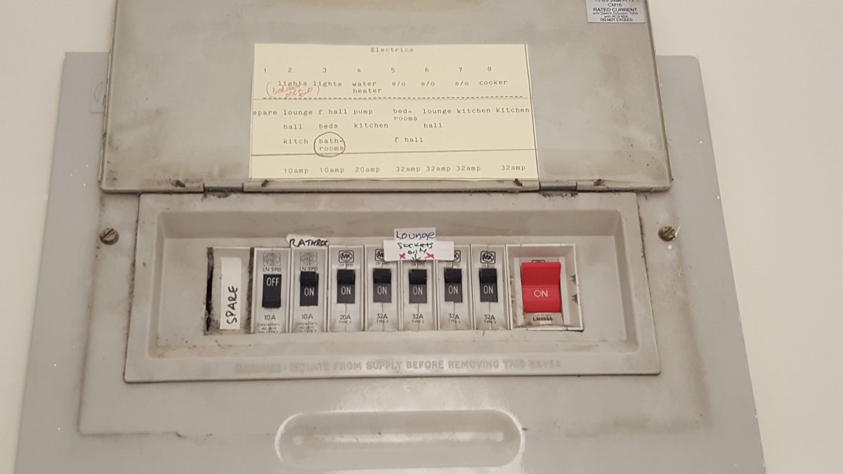 Does this fusebox have an RCD? DIYnot Forums