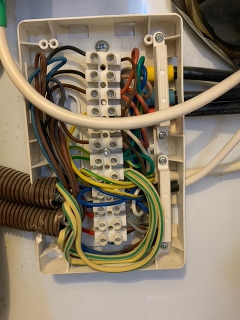 Danfoss Dual System WB12 to Hive | DIYnot Forums