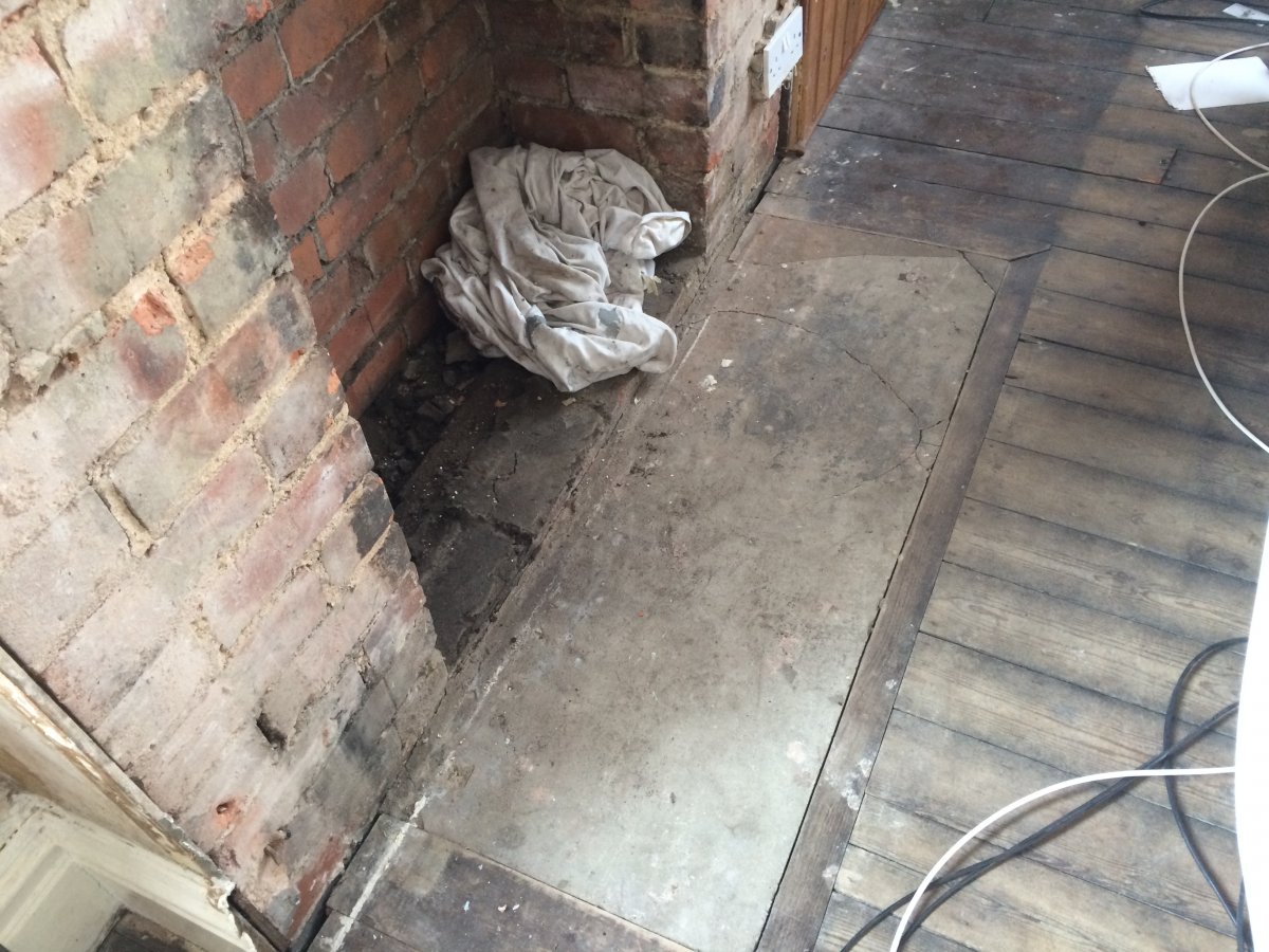 Logburner hearth on sloping floor DIYnot Forums