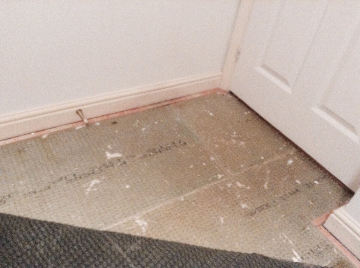 The most creaking, cracking floorboards ever? What's wrong? DIYnot Forums