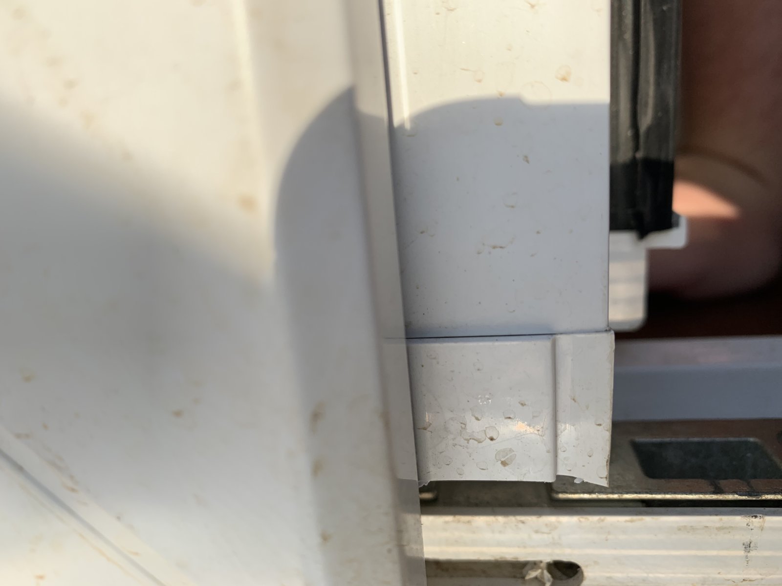 Patio Doors Gap at base of joint DIYnot Forums