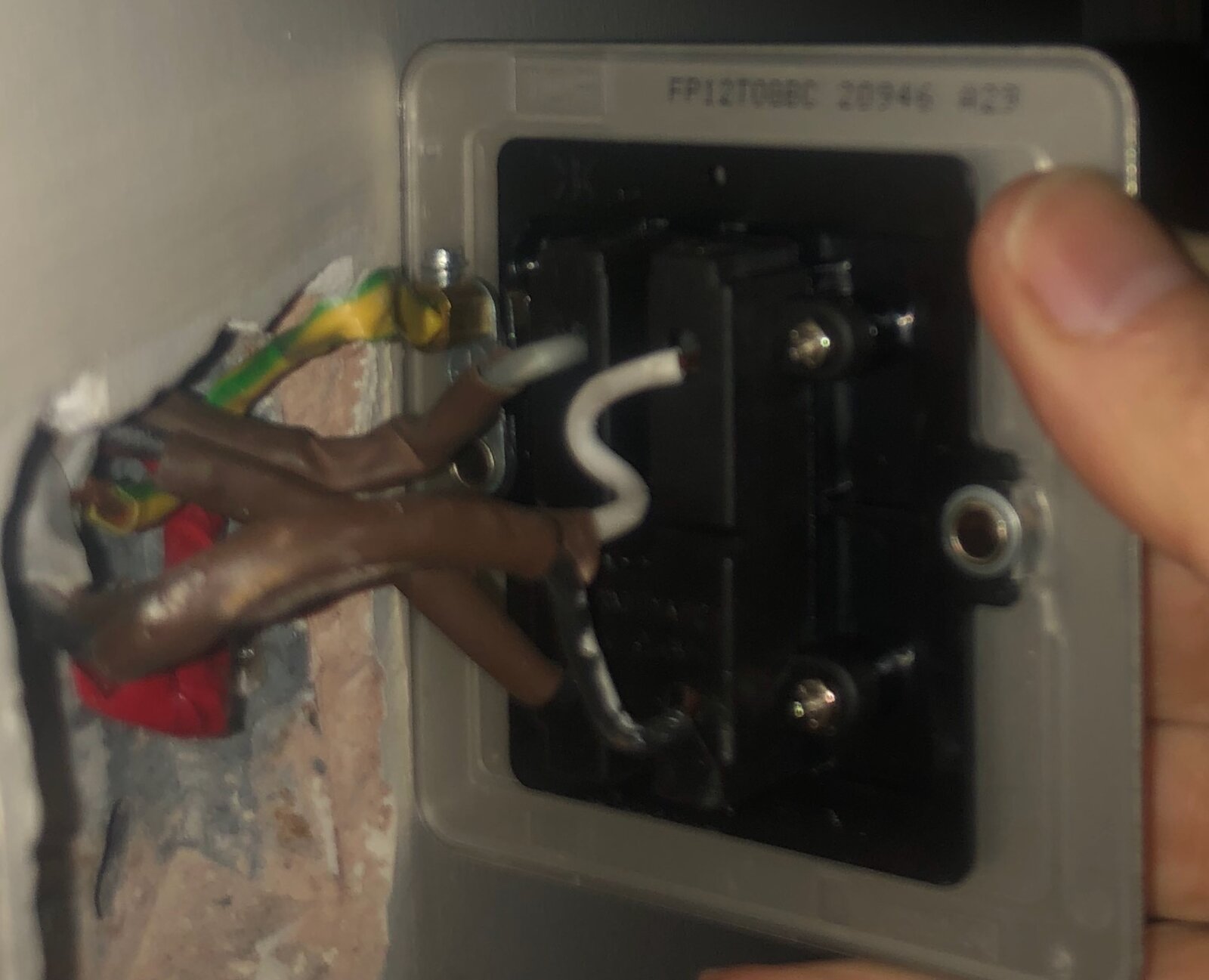 Light circuit intermediate switch - what's up? | DIYnot Forums