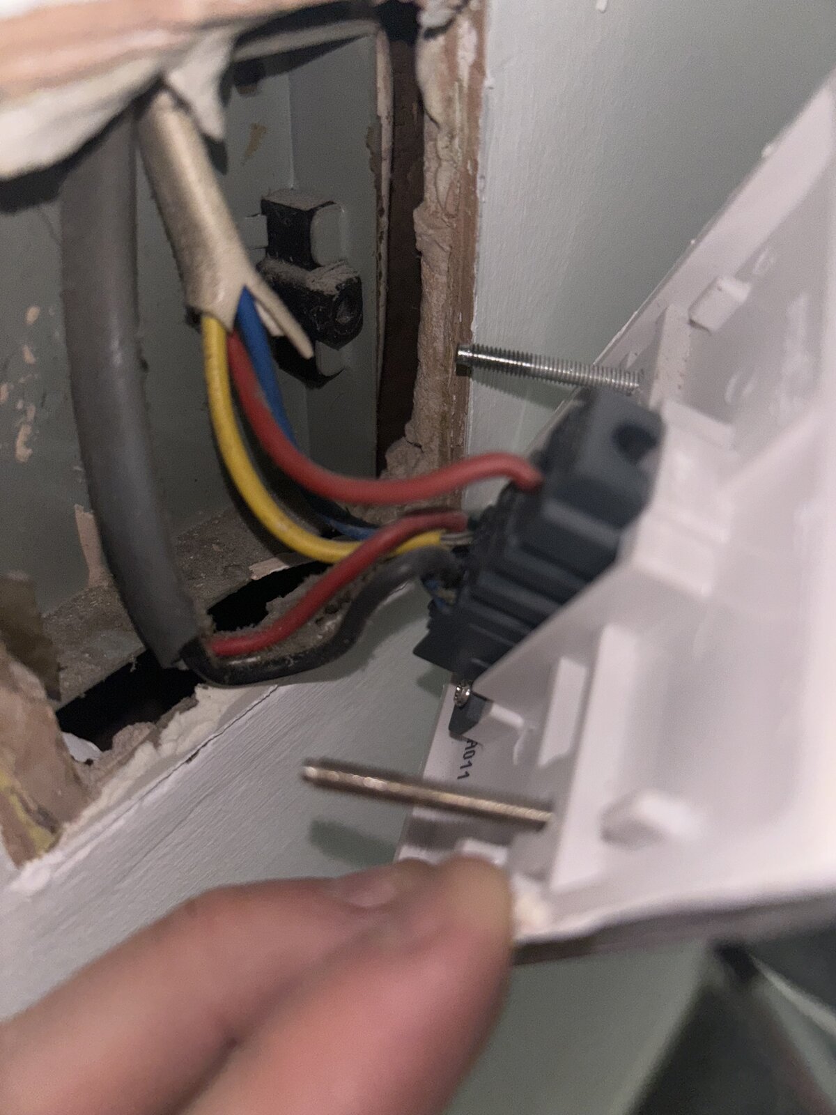 Wiring 2 gang 2 way light switch | DIYnot Forums