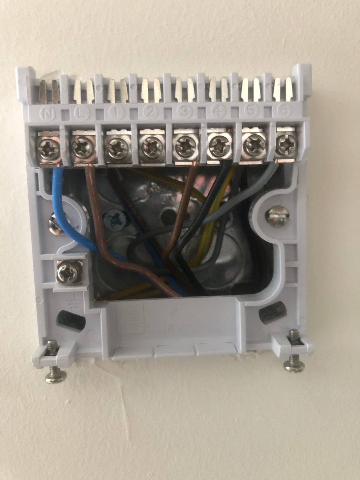 Hive multizone intall replacing EMI programmer and 2 zone stats