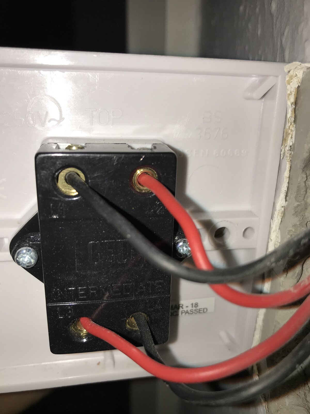 Wiring intermediate switch | DIYnot Forums