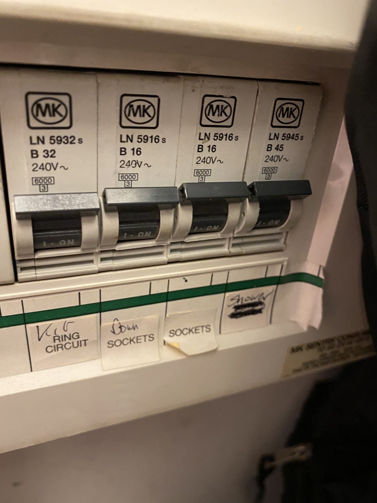 9kw electric shower upgrade to 9.5... cable size? DIYnot Forums