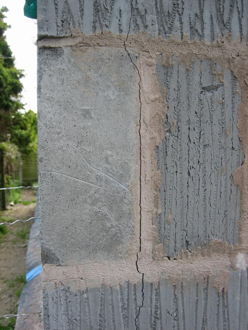 Do all aerated blocks crack picture attached DIYnot Forums