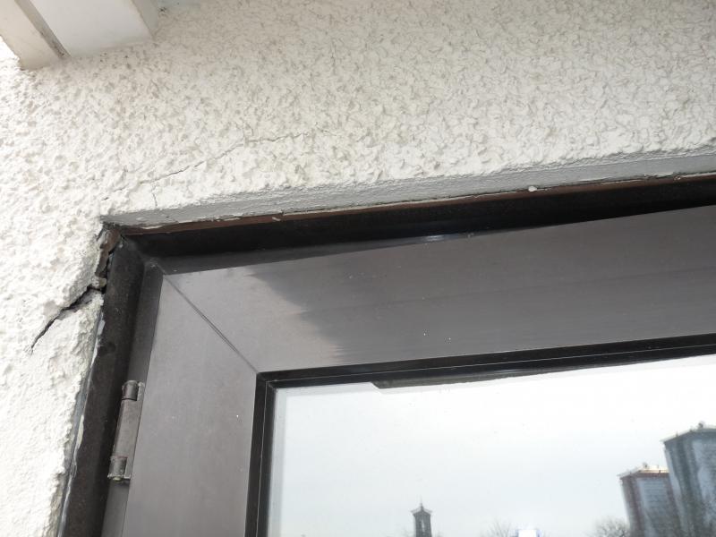 Crack to exterior wall window and door frame coming away DIYnot Forums