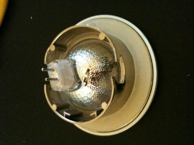 Changing a recessed halogen bulb DIYnot Forums