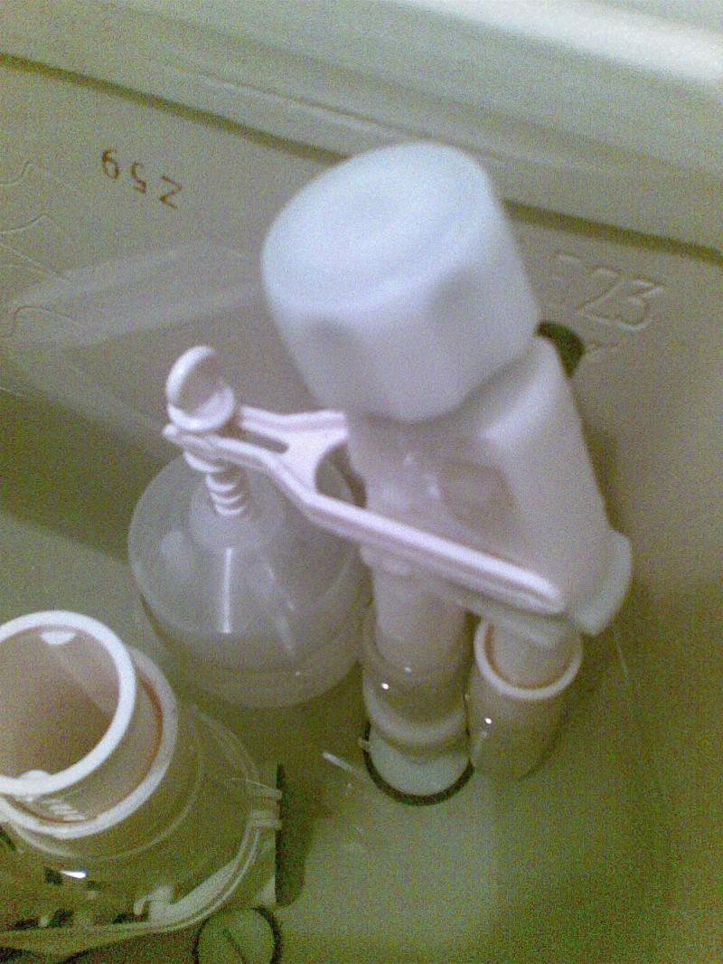 Toilet flapper stays open, why? DIYnot Forums