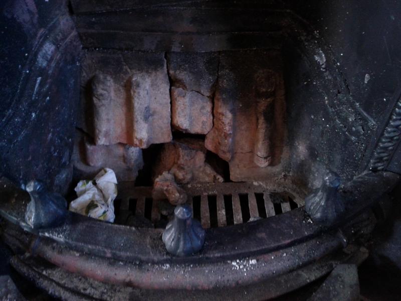replacement fire brick in iron arch cast fire DIYnot Forums