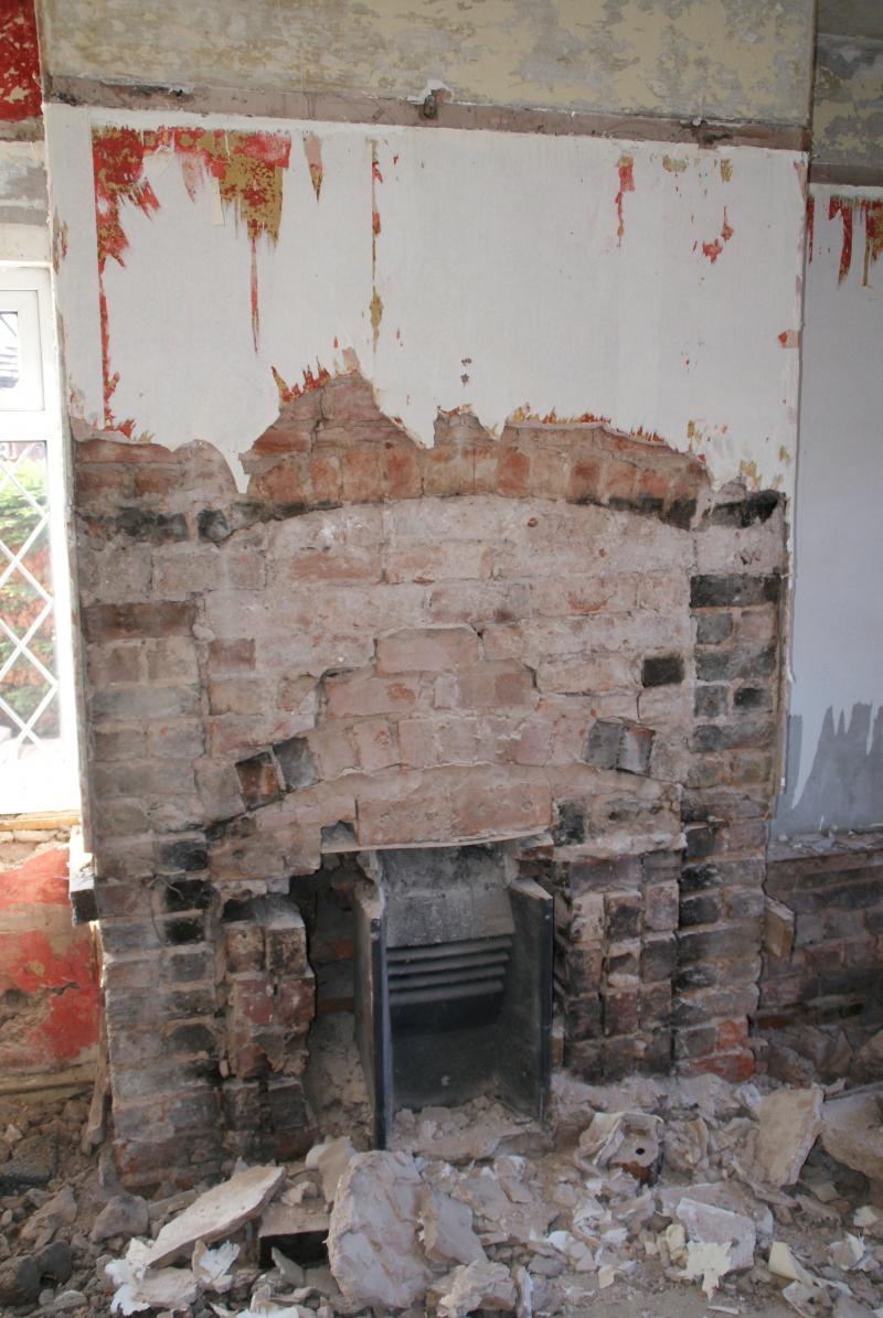 Fireplace/Chimney Breast Questions. DIYnot Forums