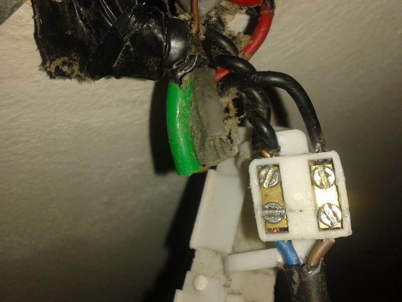 Light switch reversed after transformer blew in the ceiling Page 4