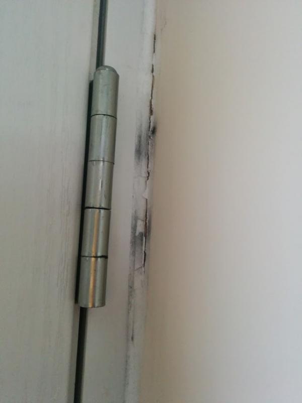 Front door frame hinge coming away from wall? DIYnot Forums