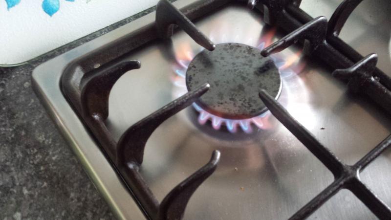 orange/yellow gas flame sometimes DIYnot Forums