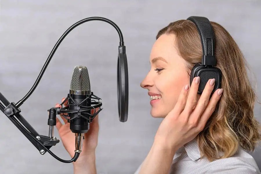 How far should pop a filter be from the mic and you DIY Video Studio