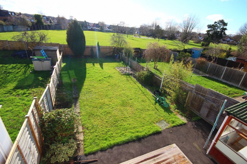 3 bedroom semidetached to let Southborough Lane, Bromley