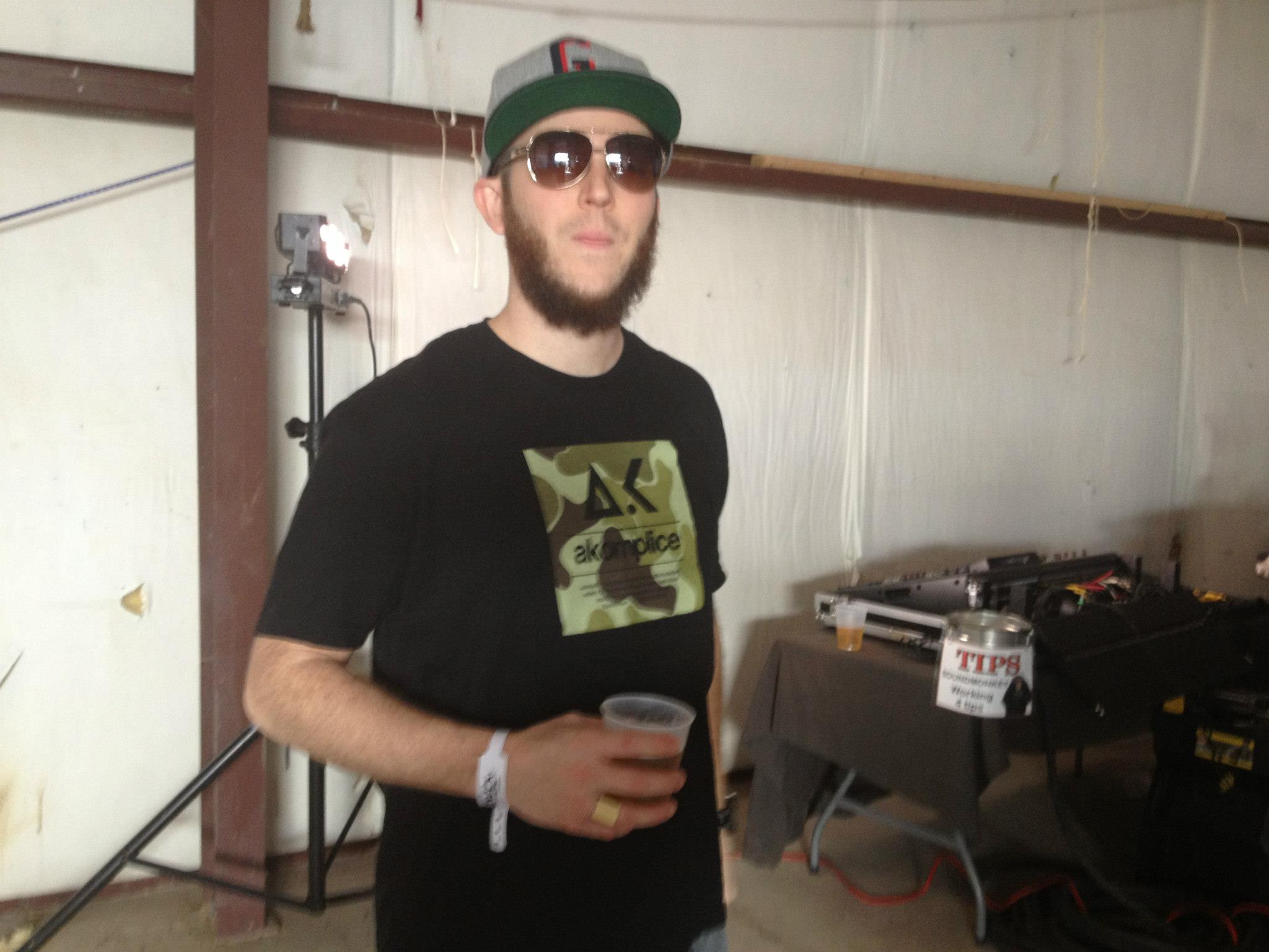 La Barbecue .The Solution w/ DJ Low Key & Lazy Eyez.