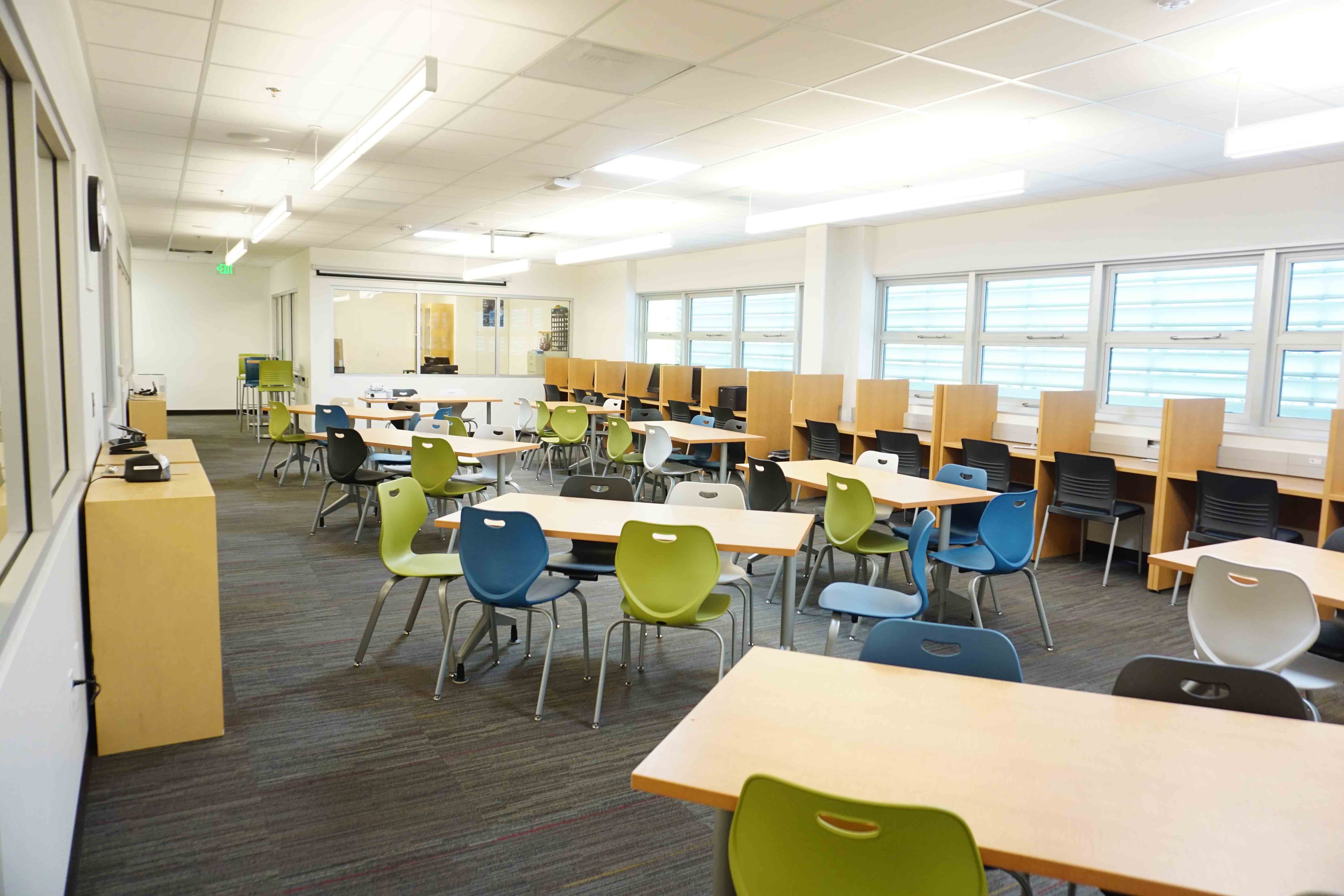 Learning Center De La Salle High School