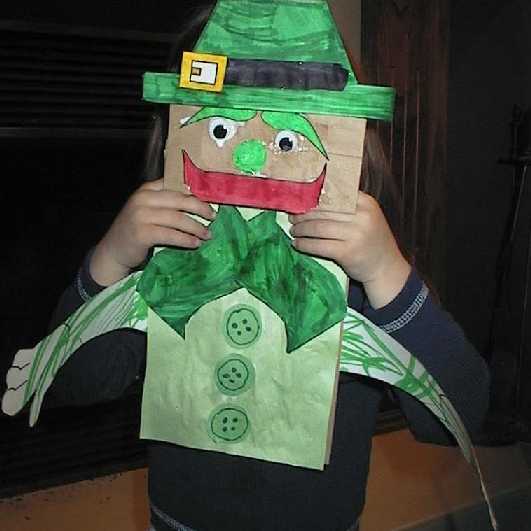 Leprechaun Puppet St. Patrick's Day Crafts for Kids