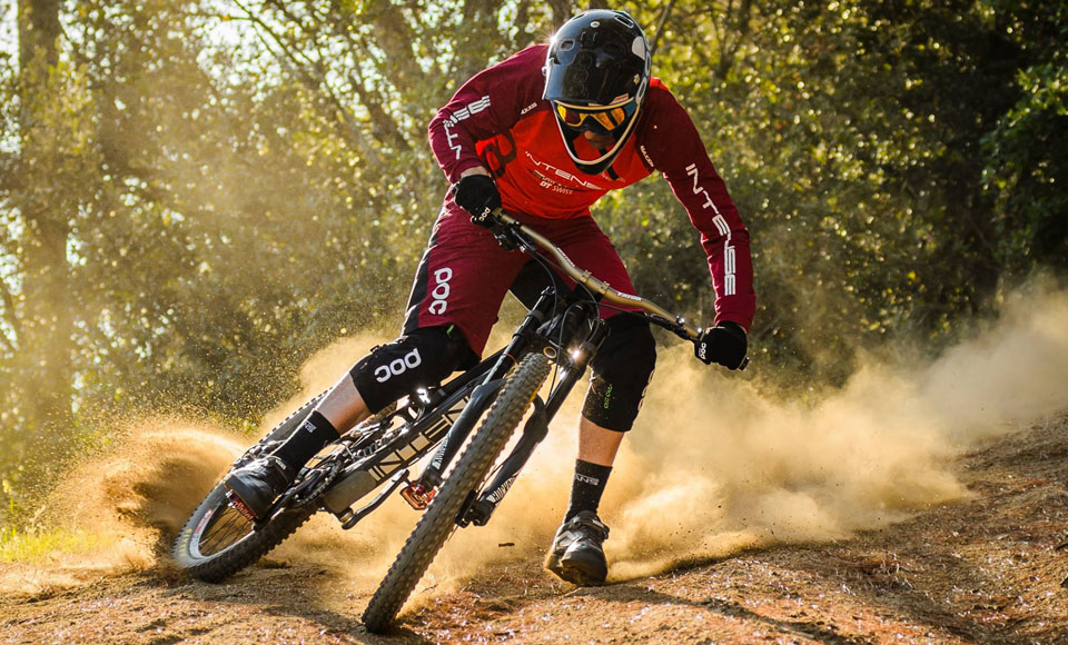 16 Best Mountain Biking Apparel & Clothing Brands