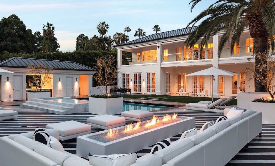 Floyd Mayweather Dropped US26 Million In Cash On This Beverly Hills