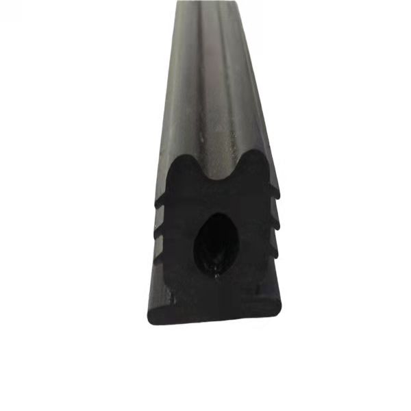 Rubber seal strip for door and window