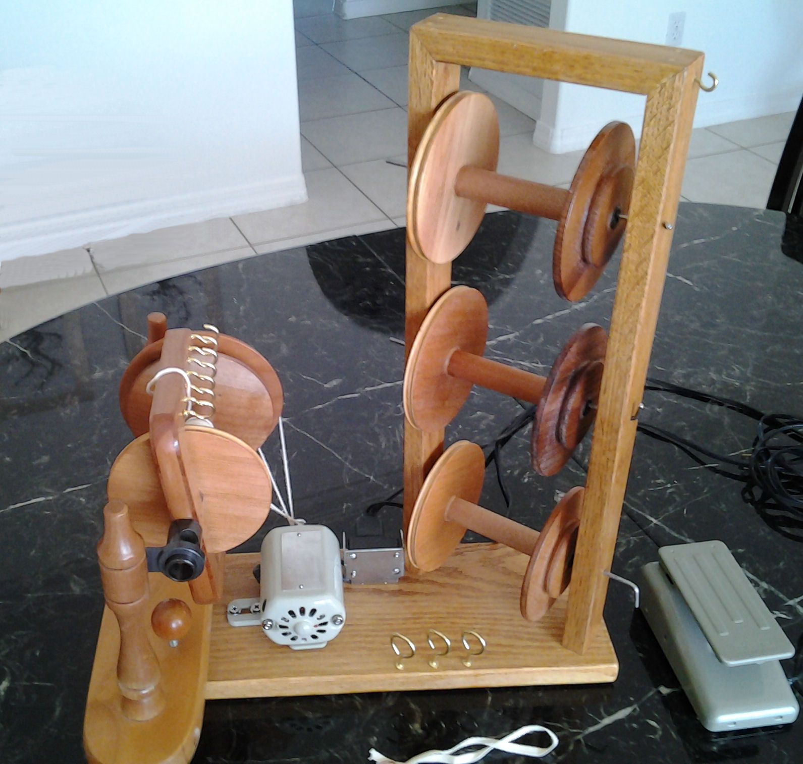 Electric spinning wheels