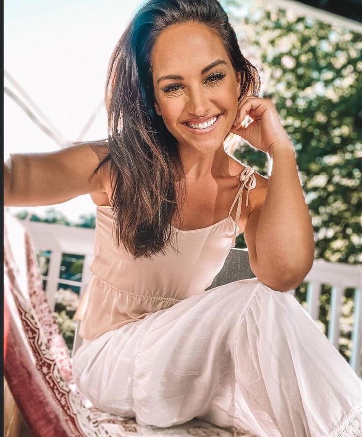 BREAKING NEWS Emily Compagno Takes Primetime