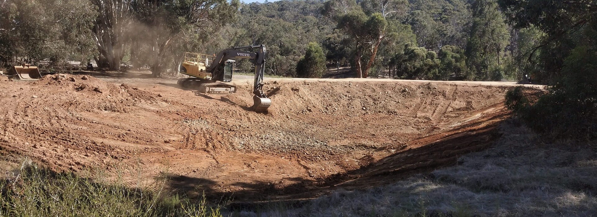 Earthmoving and Excavation Hire Darwin Dobson Excavations