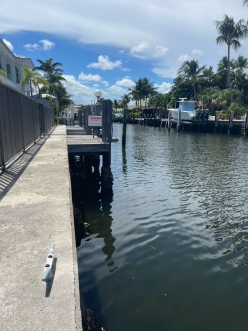 Boat Dock For Rent in Light House Point, Florida 19376