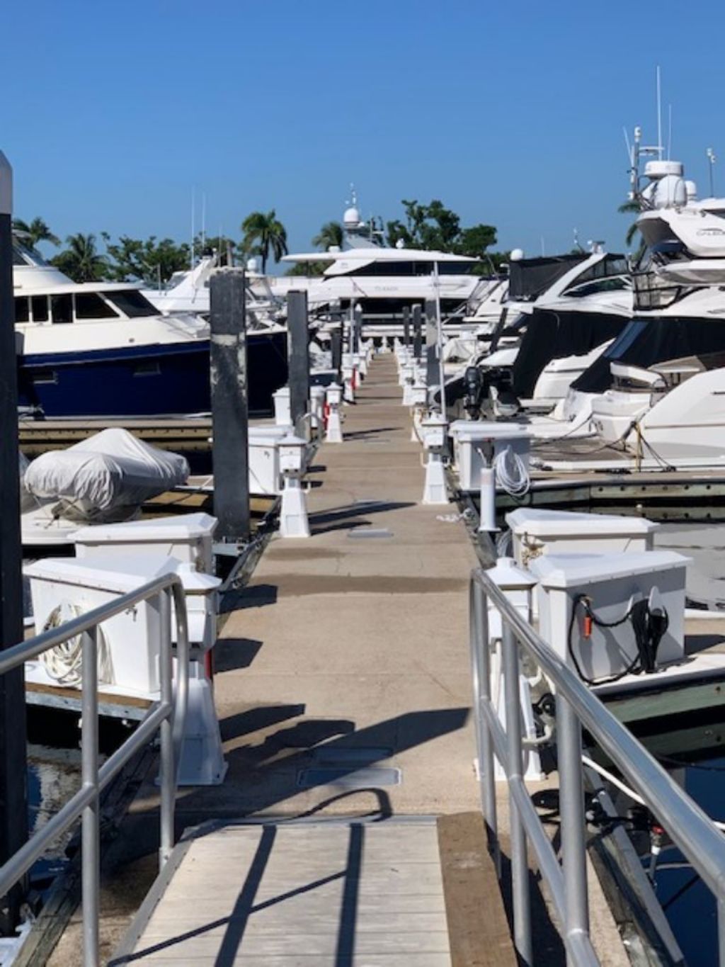 Boat Slip For Rent in Gulf Harbour Ft. Myers, Florida at Gulf Harbour