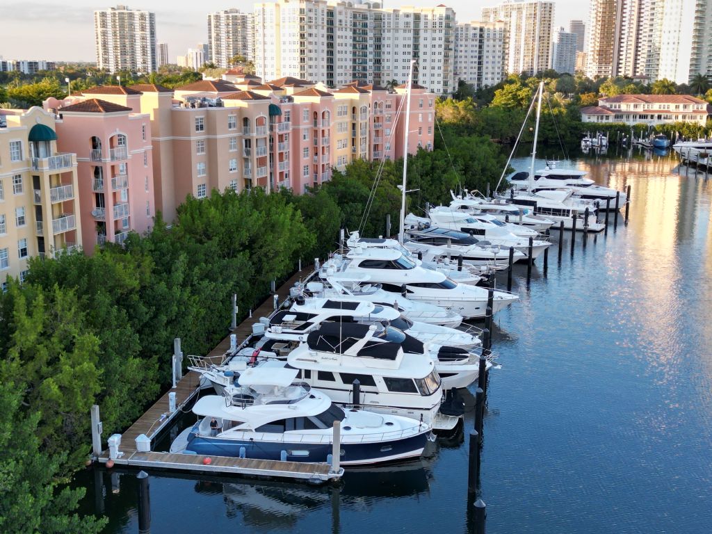 Florida (Southeast) Boat Slips and Docks for Rent and Sale
