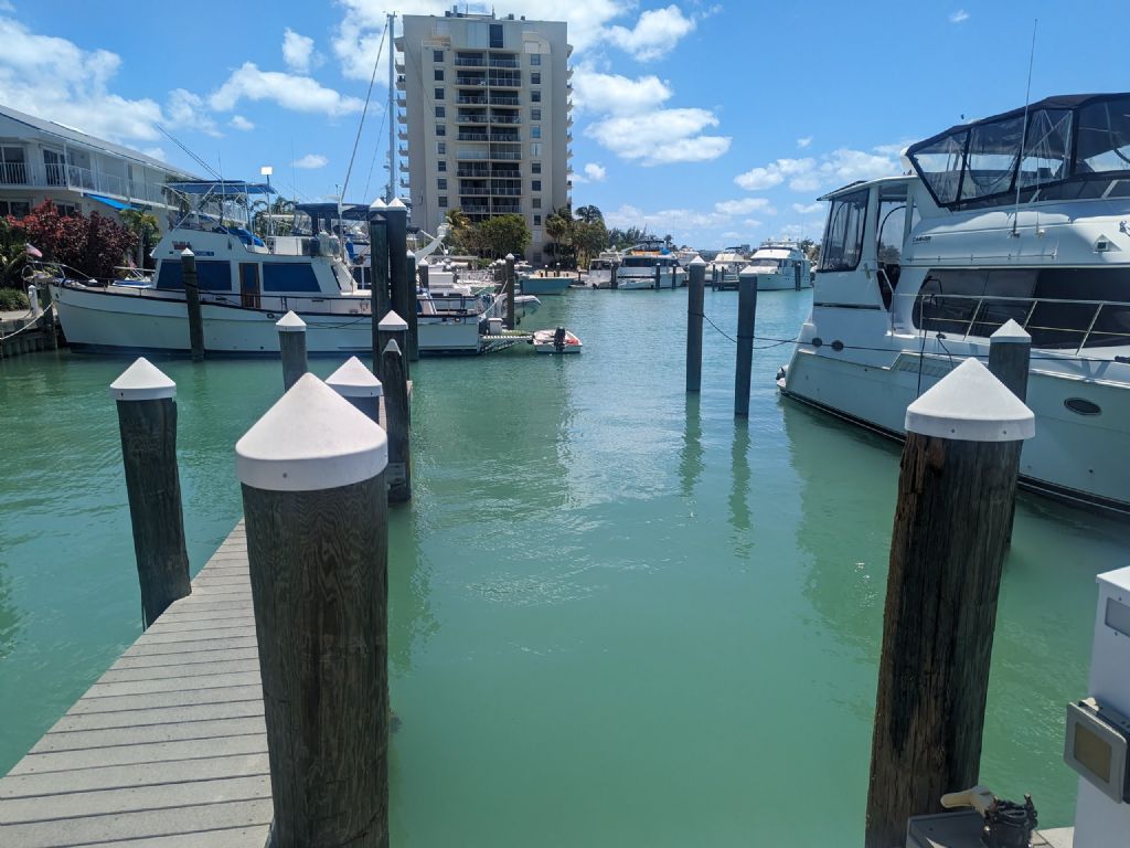 Florida (Keys) Boat Slips and Docks for Rent and Sale