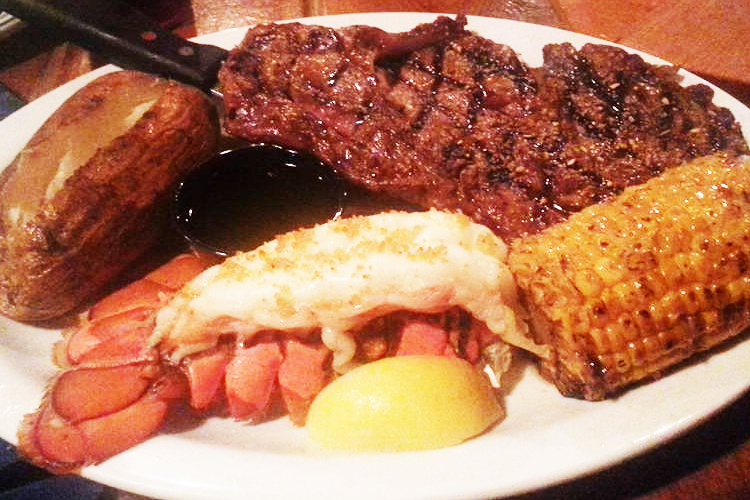 Food & Spirits Lady’s Island Dockside in Beaufort, South Carolina