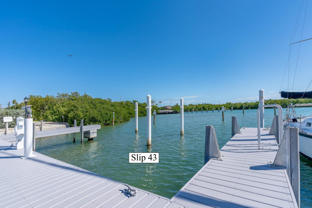 Private Dock at The Boat House Marina Marathon, FL Dock Skipper