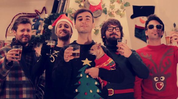 Varry Brava cierra el año con un EP navideño Bravissimo