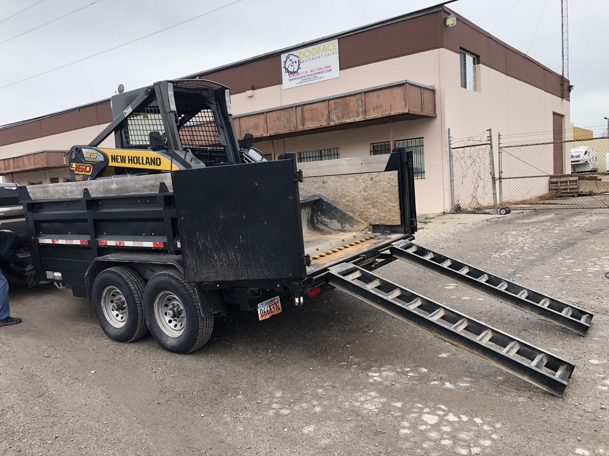 10,000 LBS. DUMP TRAILER Dogface Heavy Equipment Sales Dogface