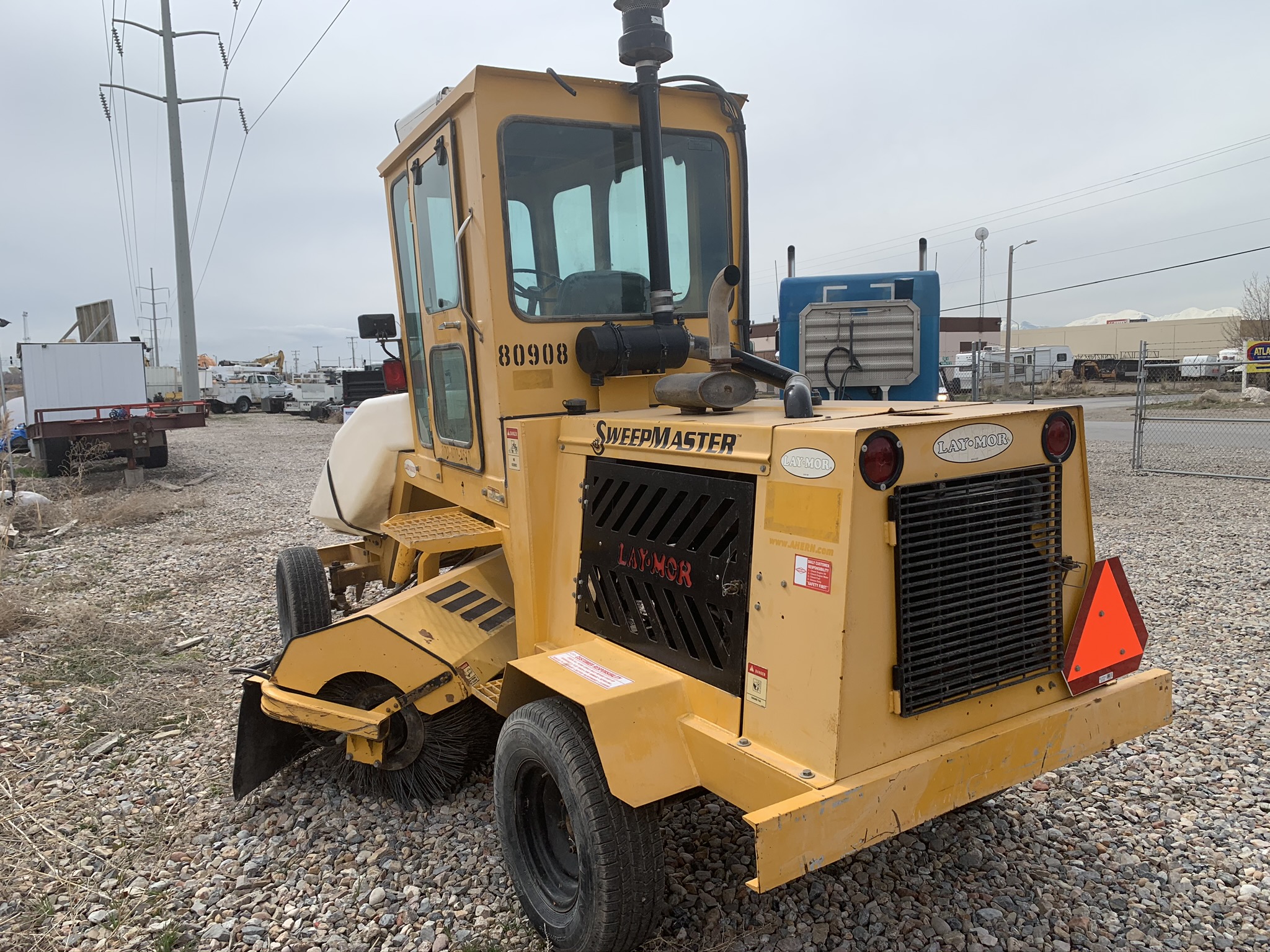 SM8C SWEEP MASTER BROOM Dogface Heavy Equipment Sales Dogface