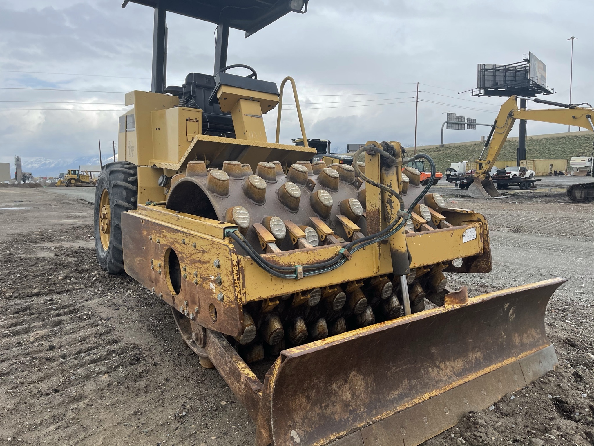 CP433C SHEEPS FOOTE COMPACTOR Dogface Heavy Equipment Sales