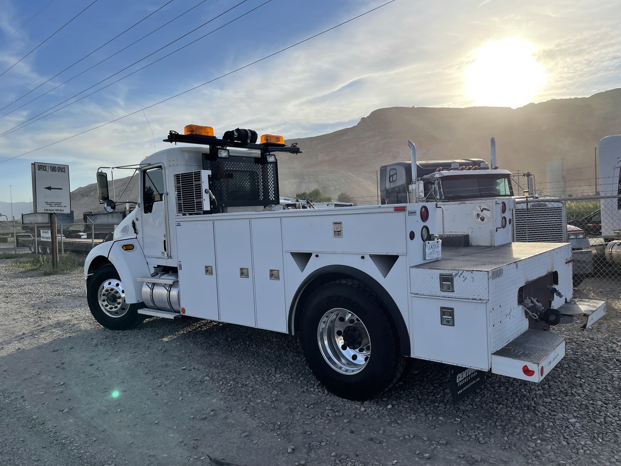 T300 SERVICE TRUCK Dogface Heavy Equipment Sales Dogface Heavy