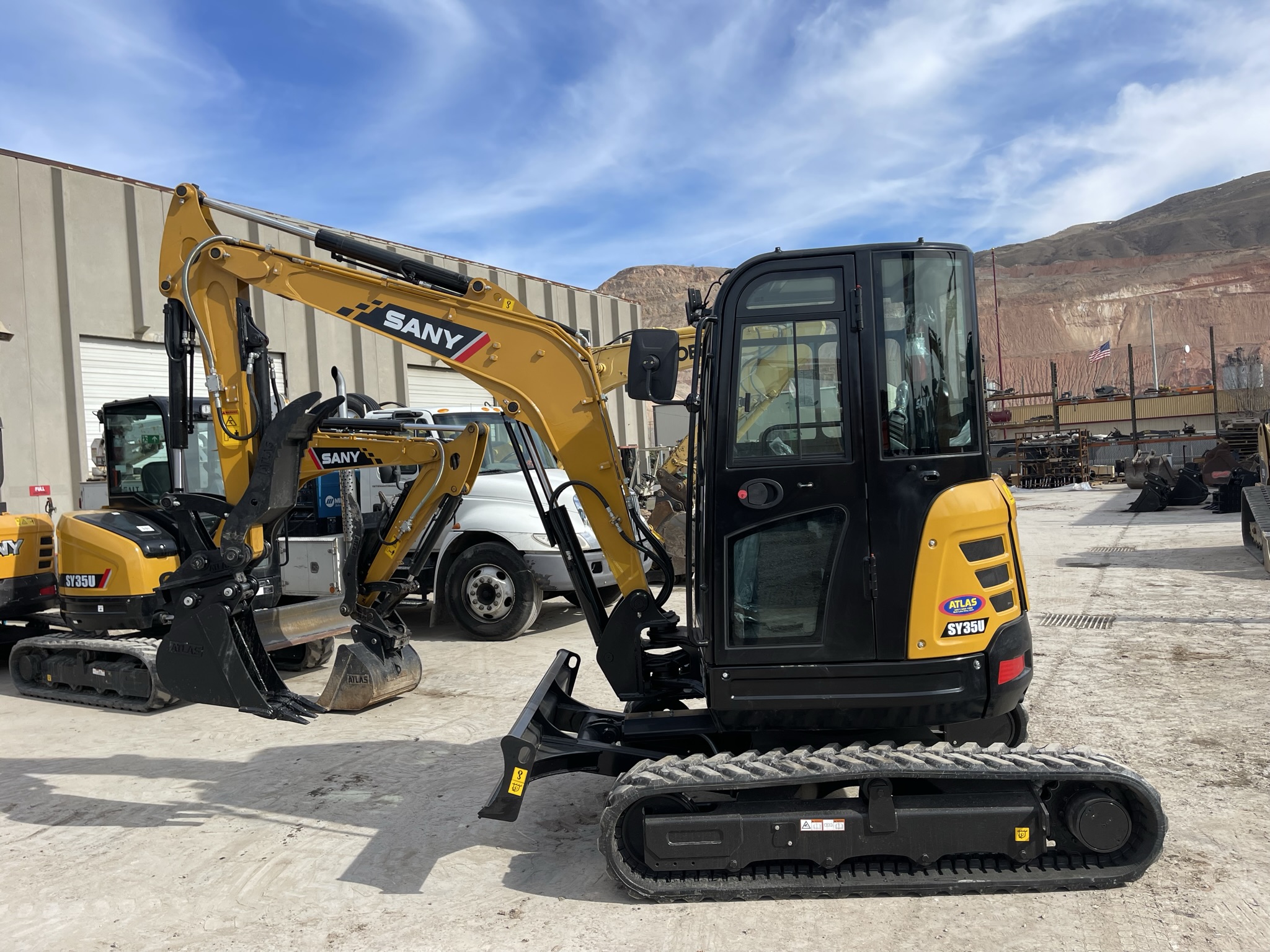 SANY SY35U Mini Excavator Utah, Nevada, Idaho Dogface Equipment