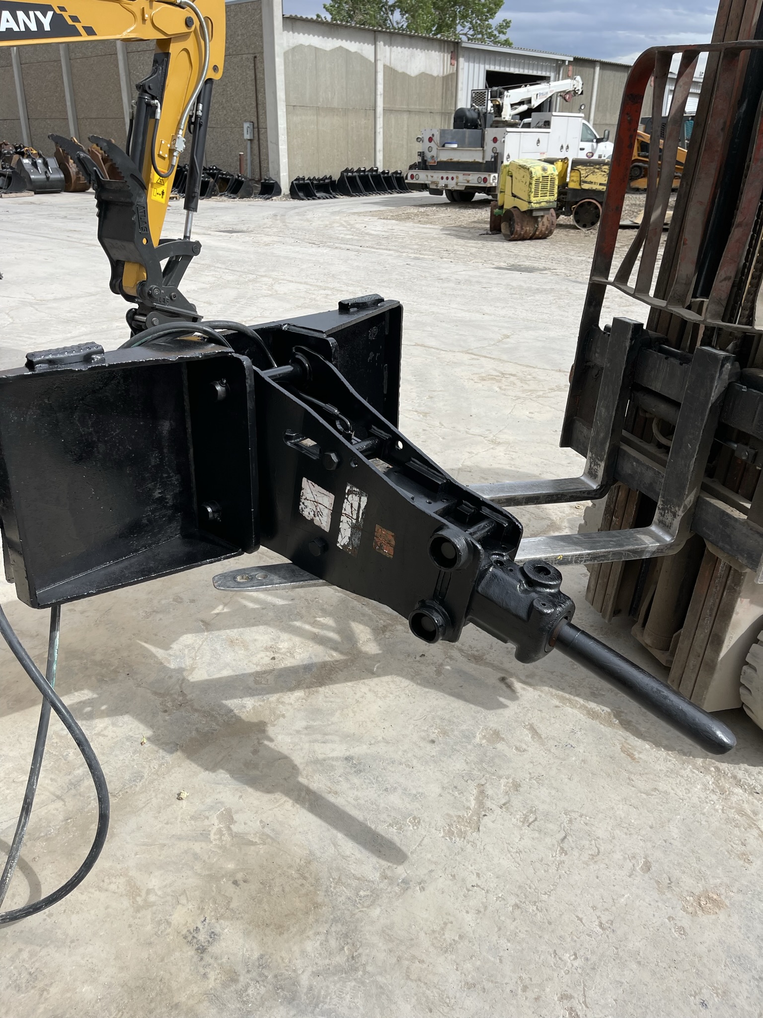 SKID STEER HAMMER Dogface Heavy Equipment Sales Dogface Heavy
