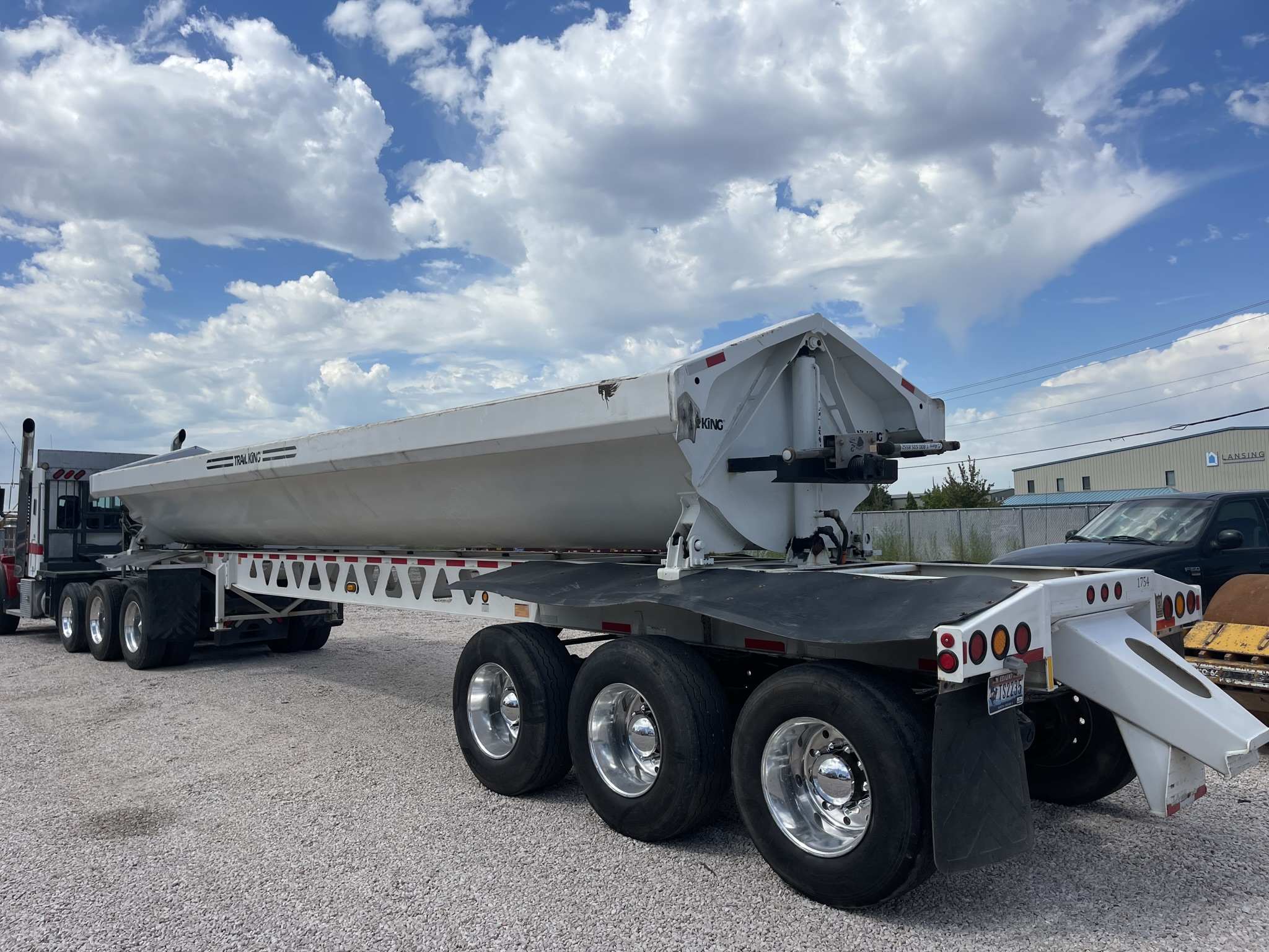 TK60SSD433 TRIPLE AXLE SIDE DUMP TRAILER Dogface Heavy Equipment
