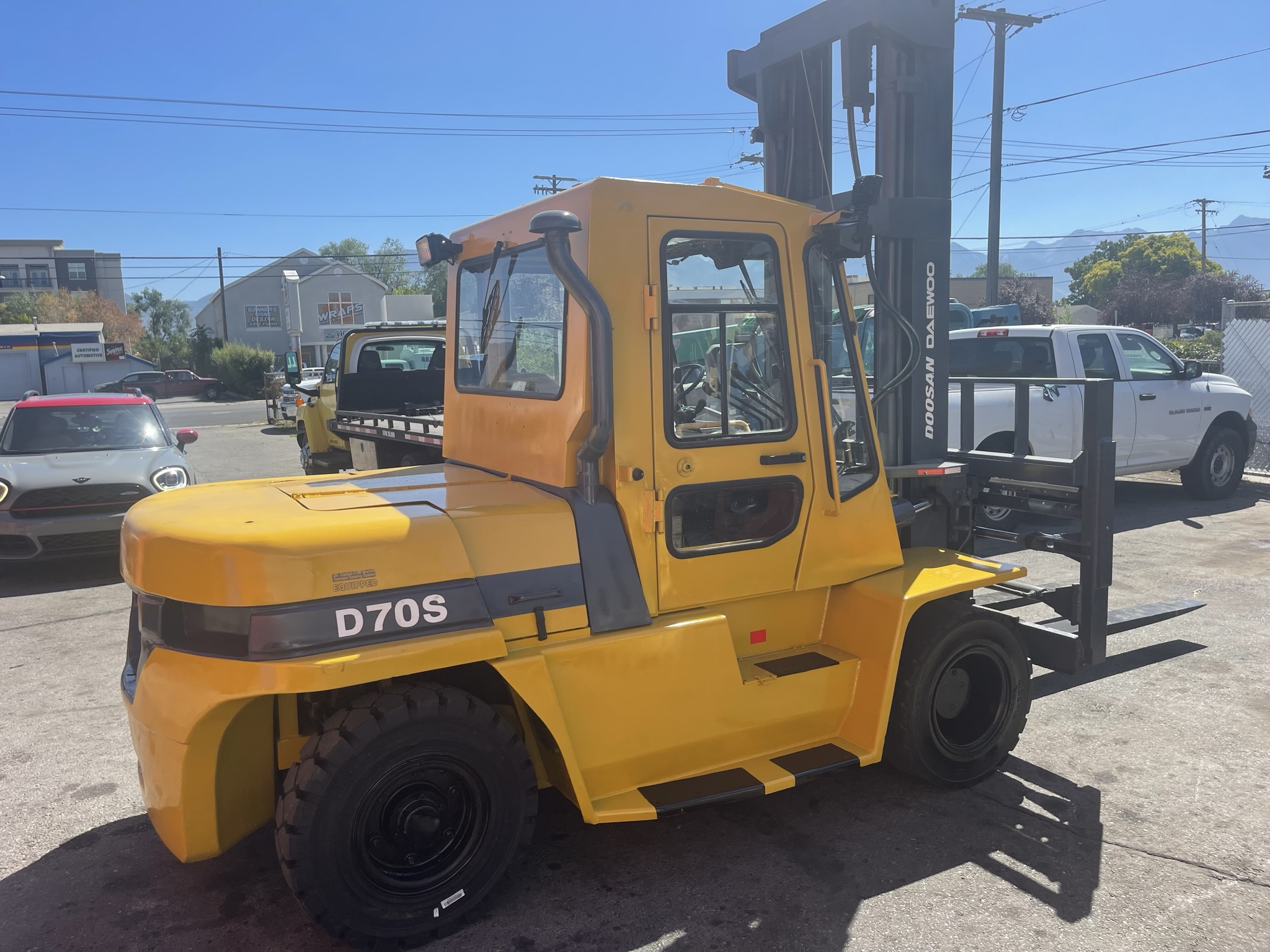 D70S 14000 POUND FORKLIFT Dogface Heavy Equipment Sales Dogface